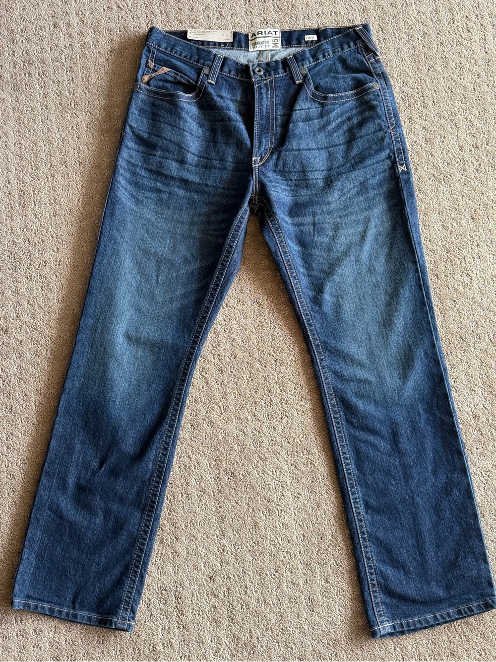 (NWT) Ariat Men's Dark Blue Straight Jeans